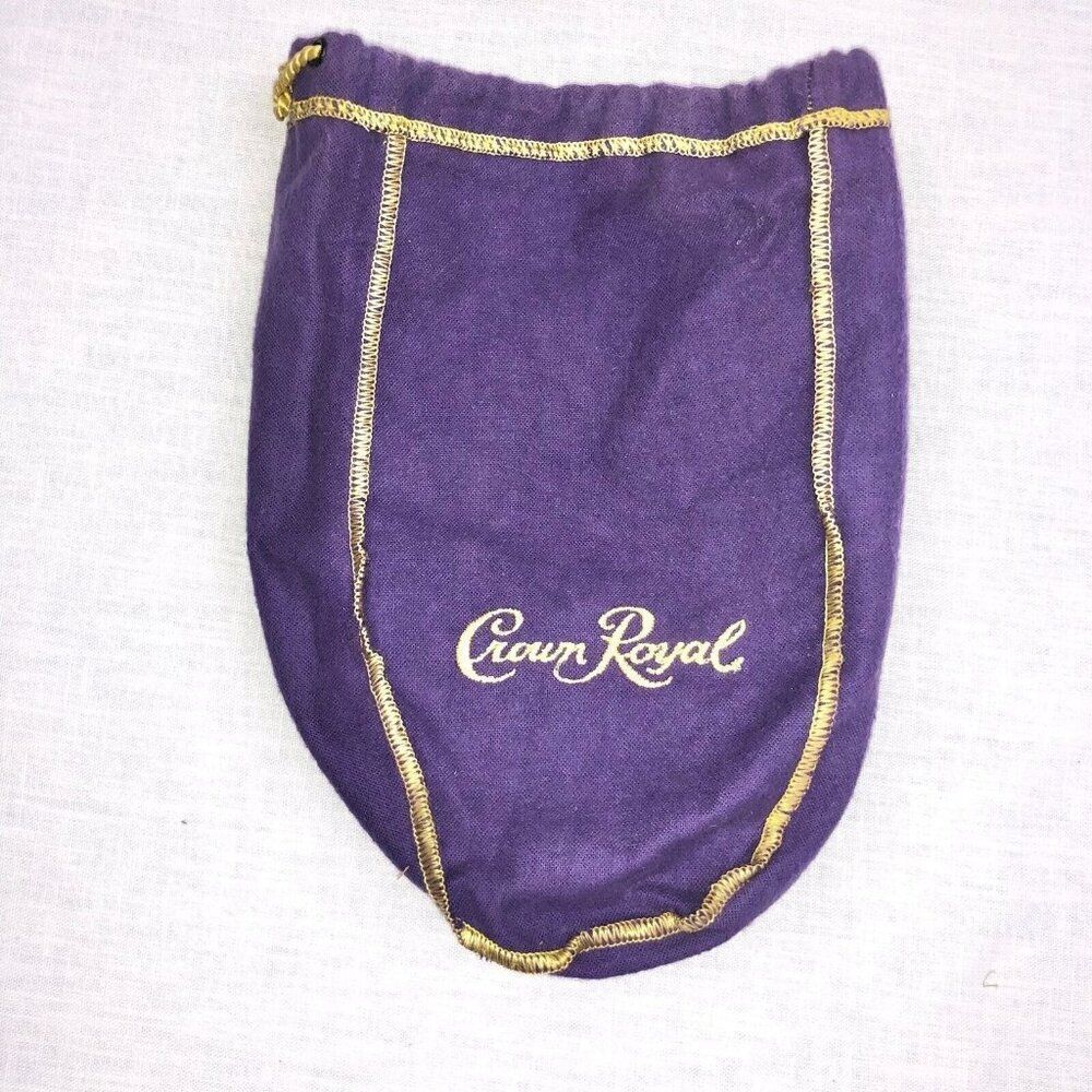 Vintage Crown Royal Light Purple Gold Alcohol Bag Drawstring Lot of 2 10" x 8"